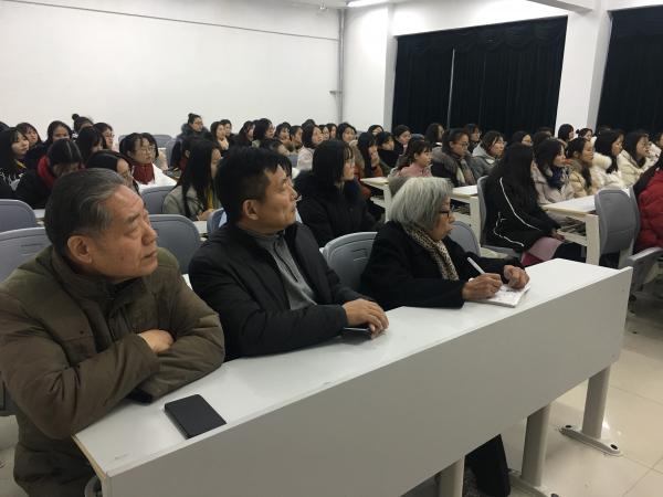 刘菊芳讲座IMG_9601.JPG